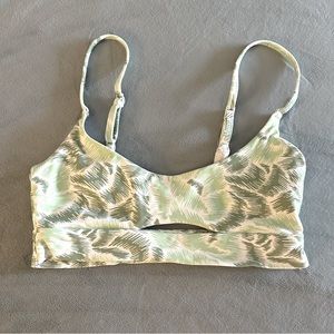 Aerie scoop key hole bikini top